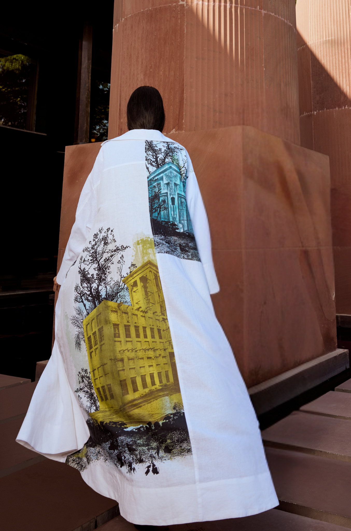 Dar AL Hawa Vibrant Collar Coat