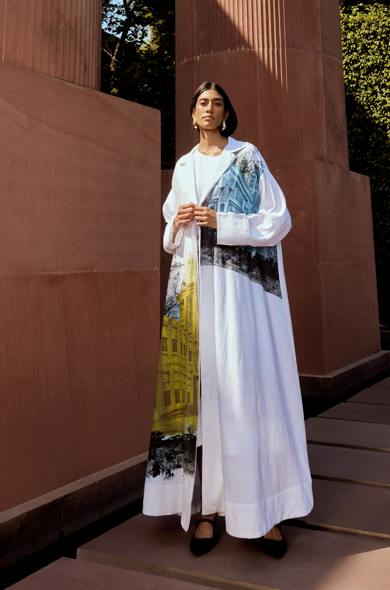 Dar AL Hawa Vibrant Collar Coat