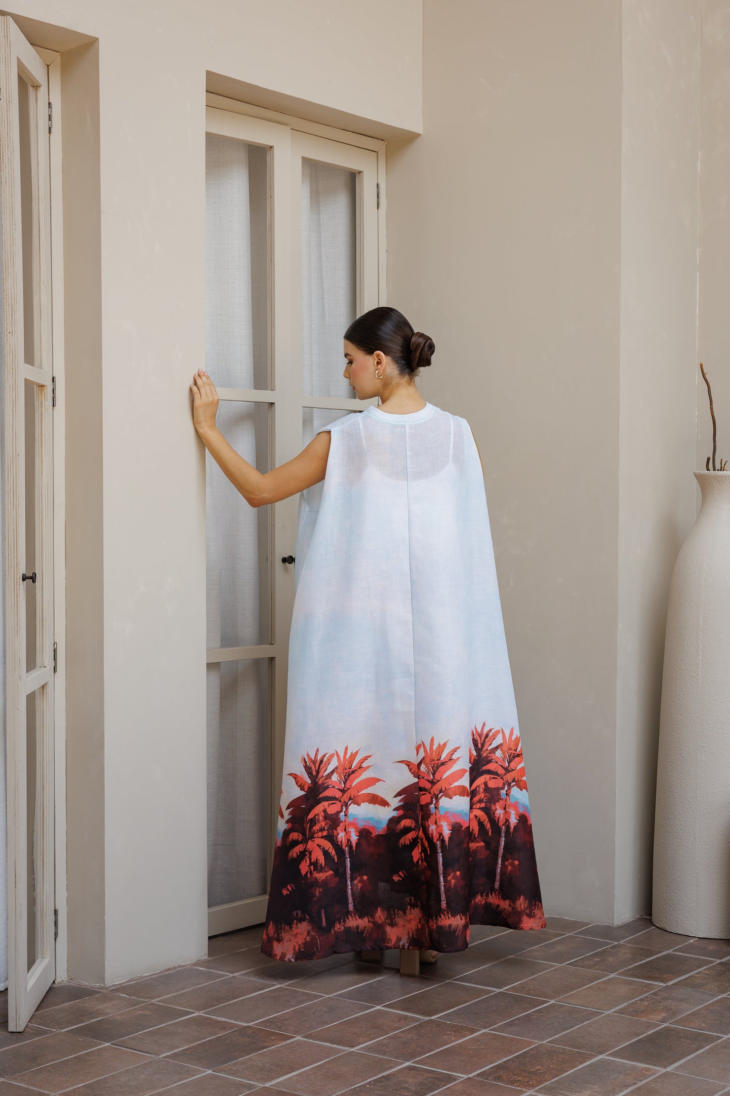 فستان شجرة الموز بدون أكمام