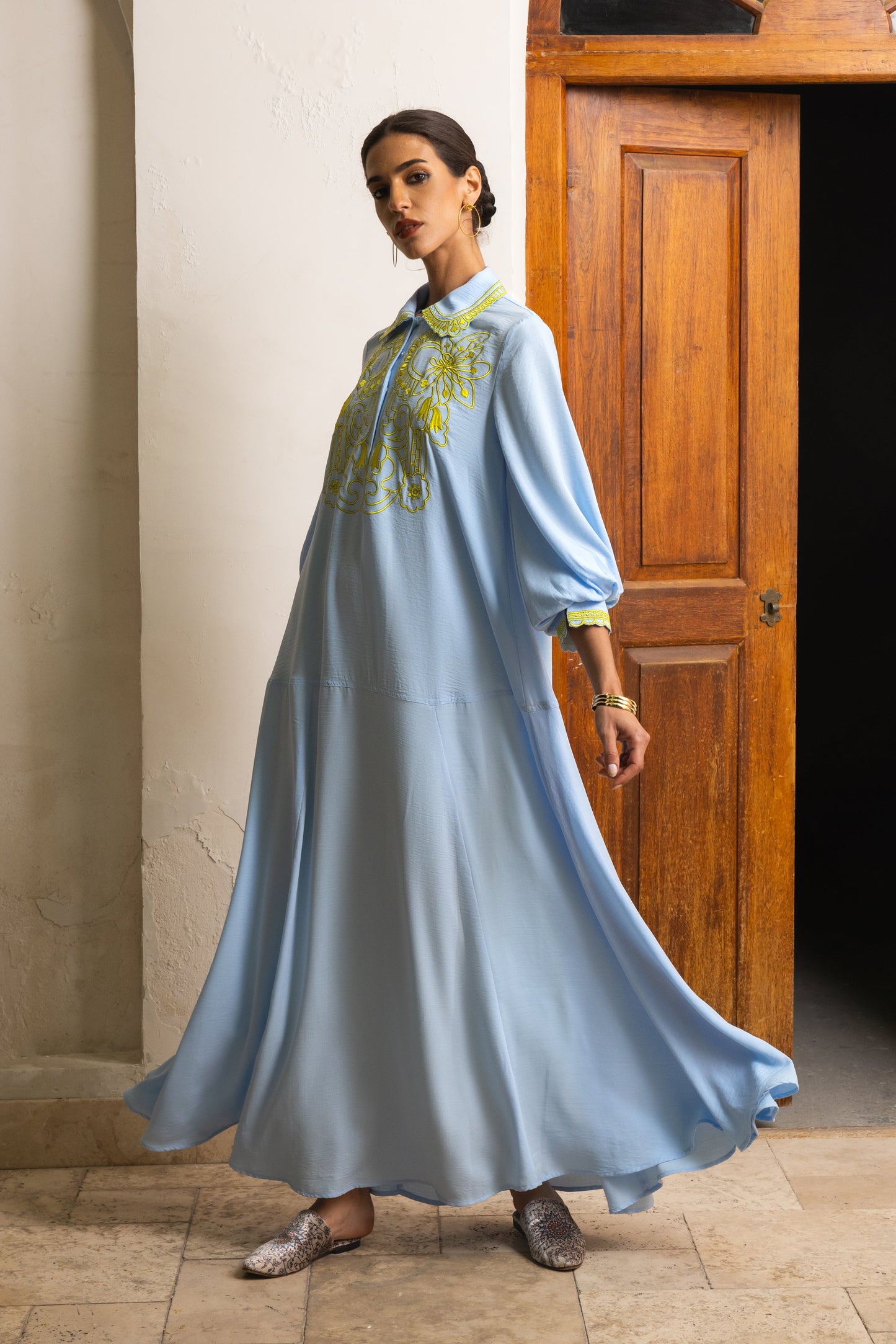 Buttoned Floral Embroidered Jalabiya