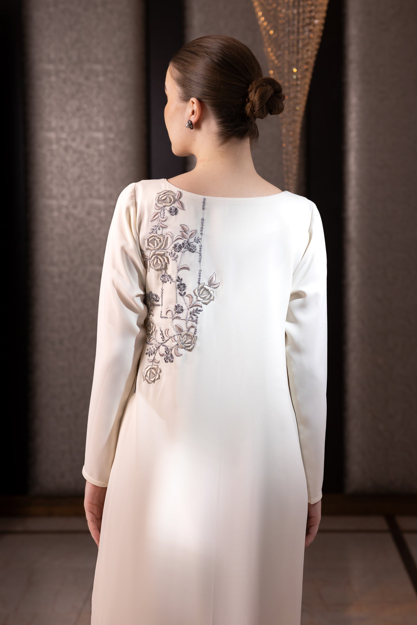 Glimmer Soft Floral Embroidered Jalabiya