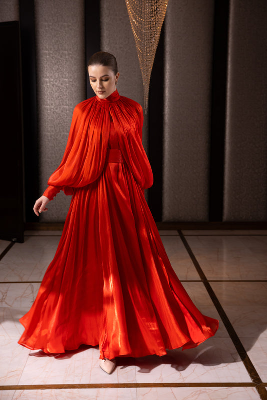 فستان بالبونيه ذو الرقبة العالية