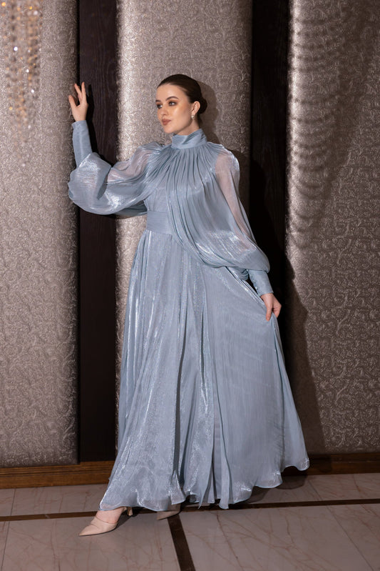 فستان بالبونيه ذو الرقبة العالية