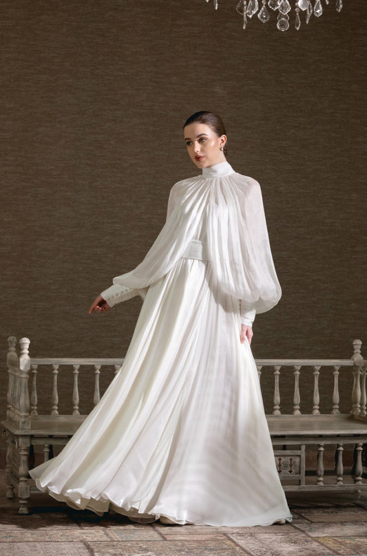 فستان راقي بأكمام البالون وياقة عالية