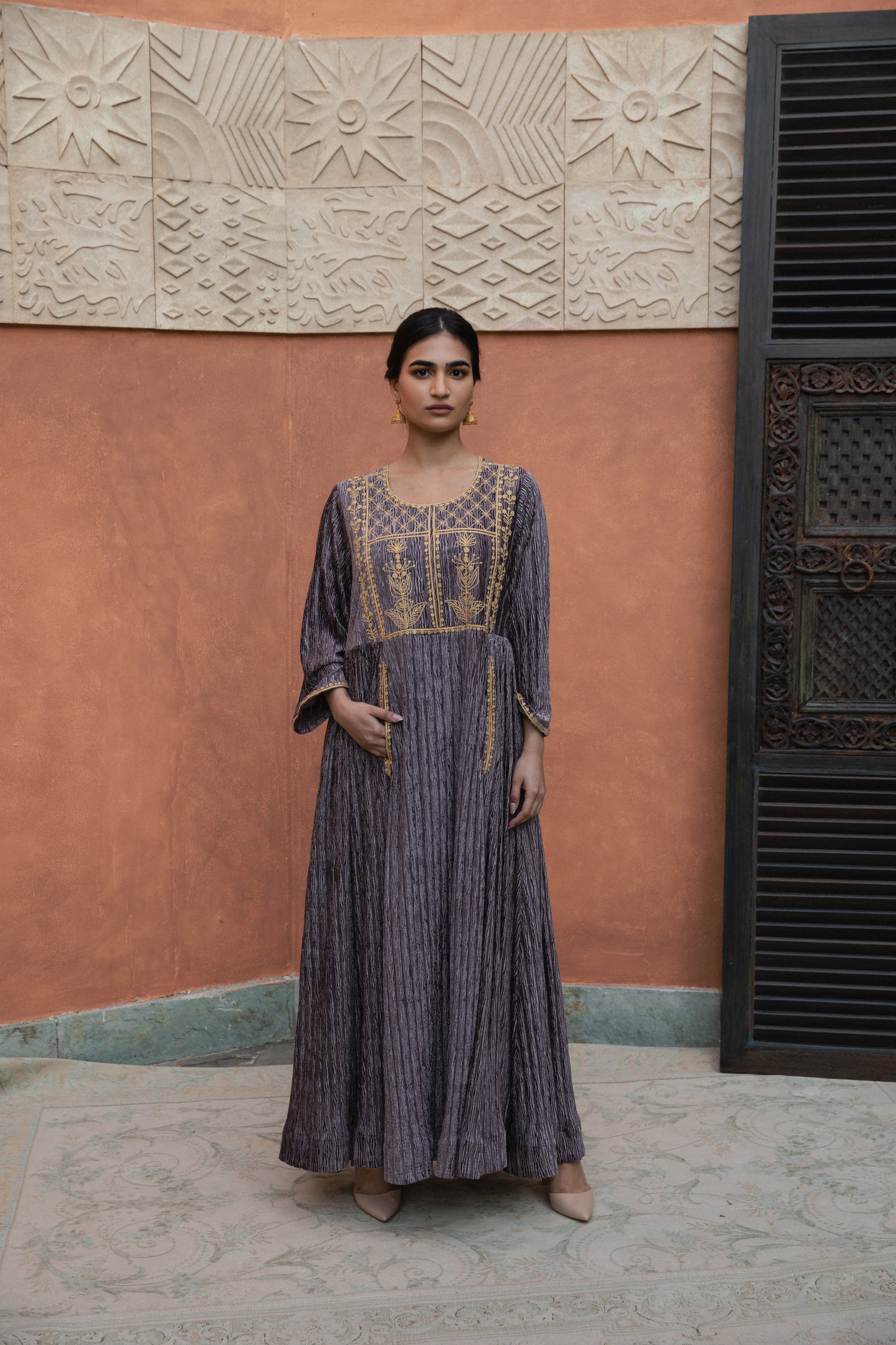 Crinkled Velvet Jalabiya - Anmar Couture