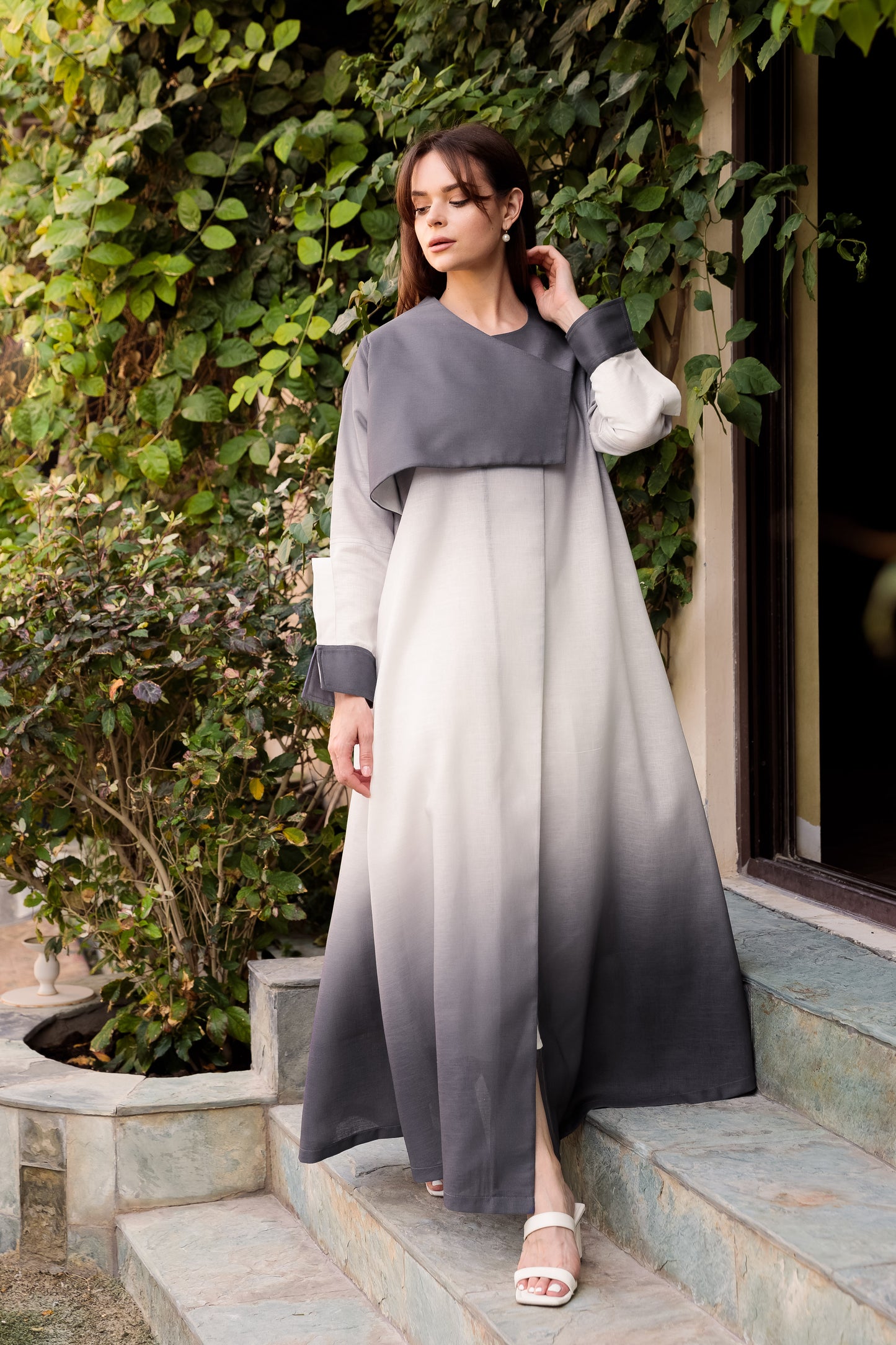 Folded Gradient Linen Abaya - Anmar Couture