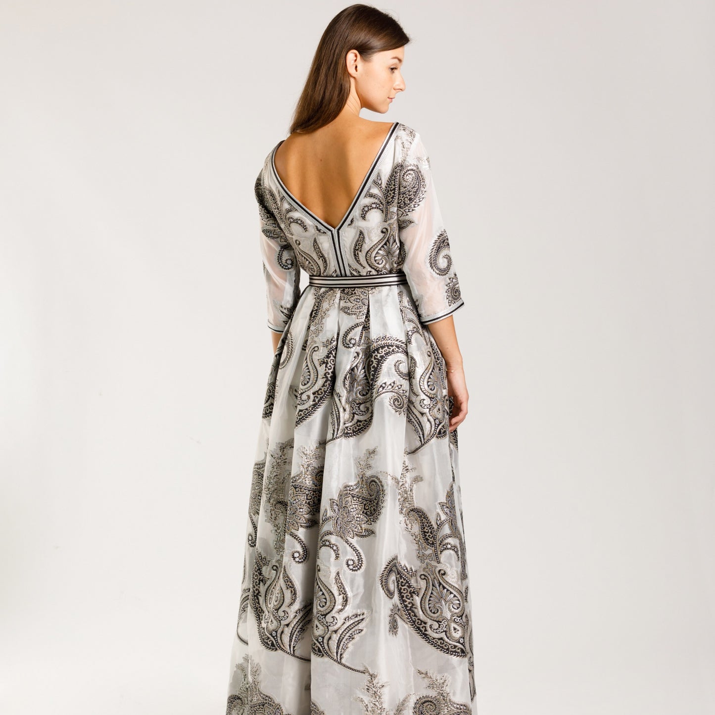 V cut back organza Kaftan - Anmar Couture