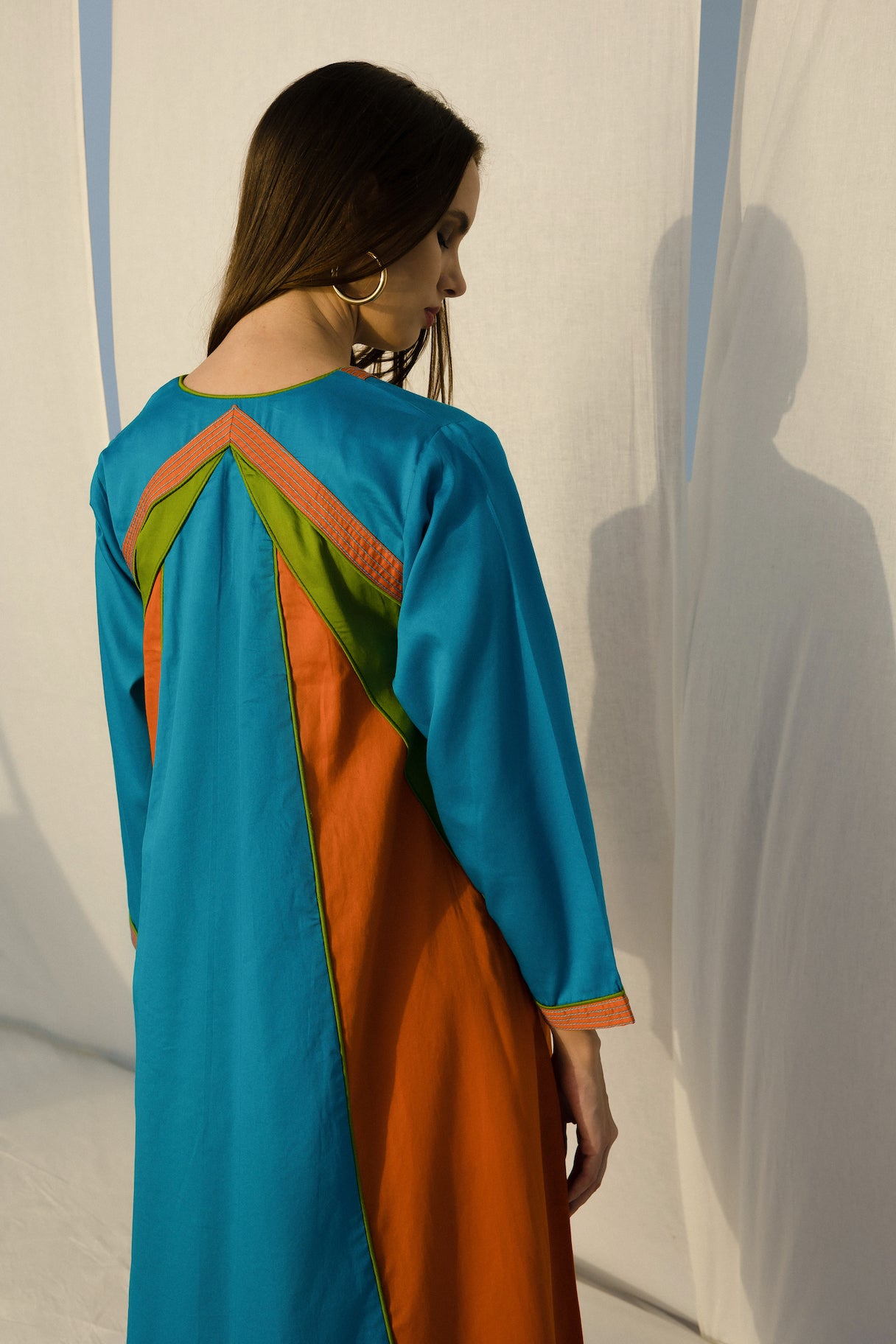 Color Block Jalabiya with Embroidered Details - Anmar Couture