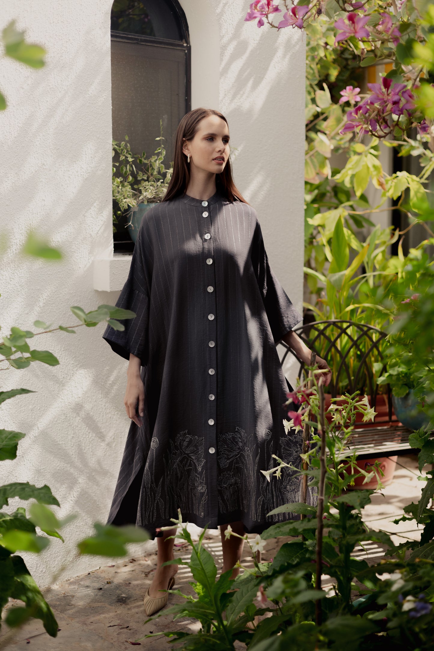 فستان قميص مخطط متوسط الطول