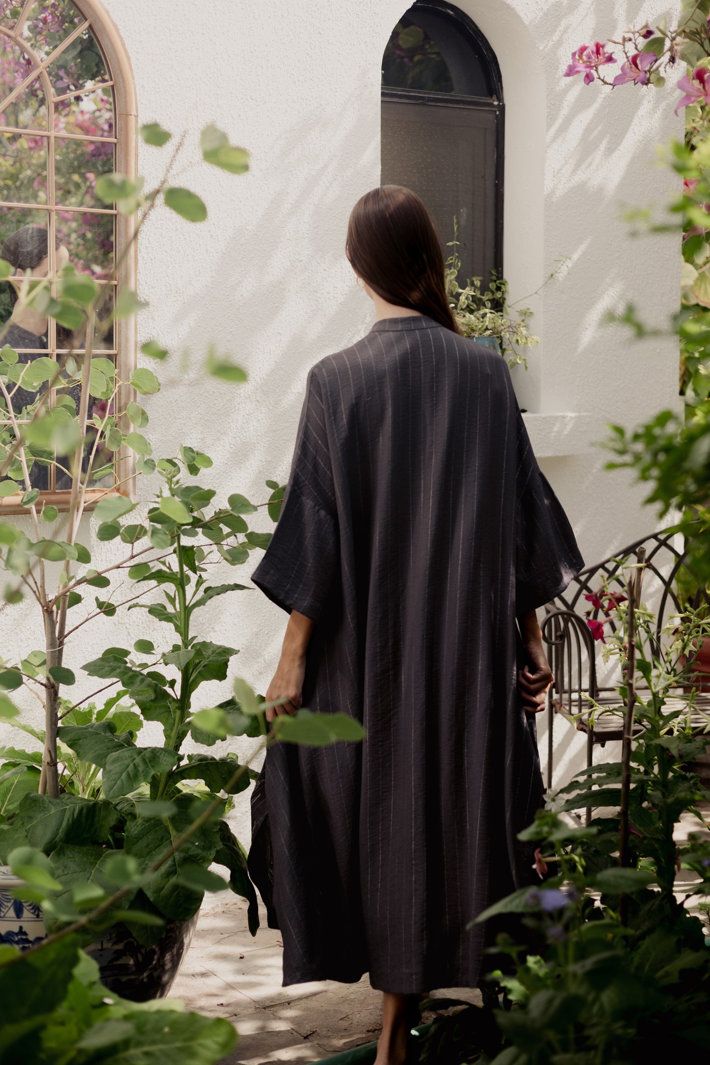 فستان قميص مخطط متوسط الطول