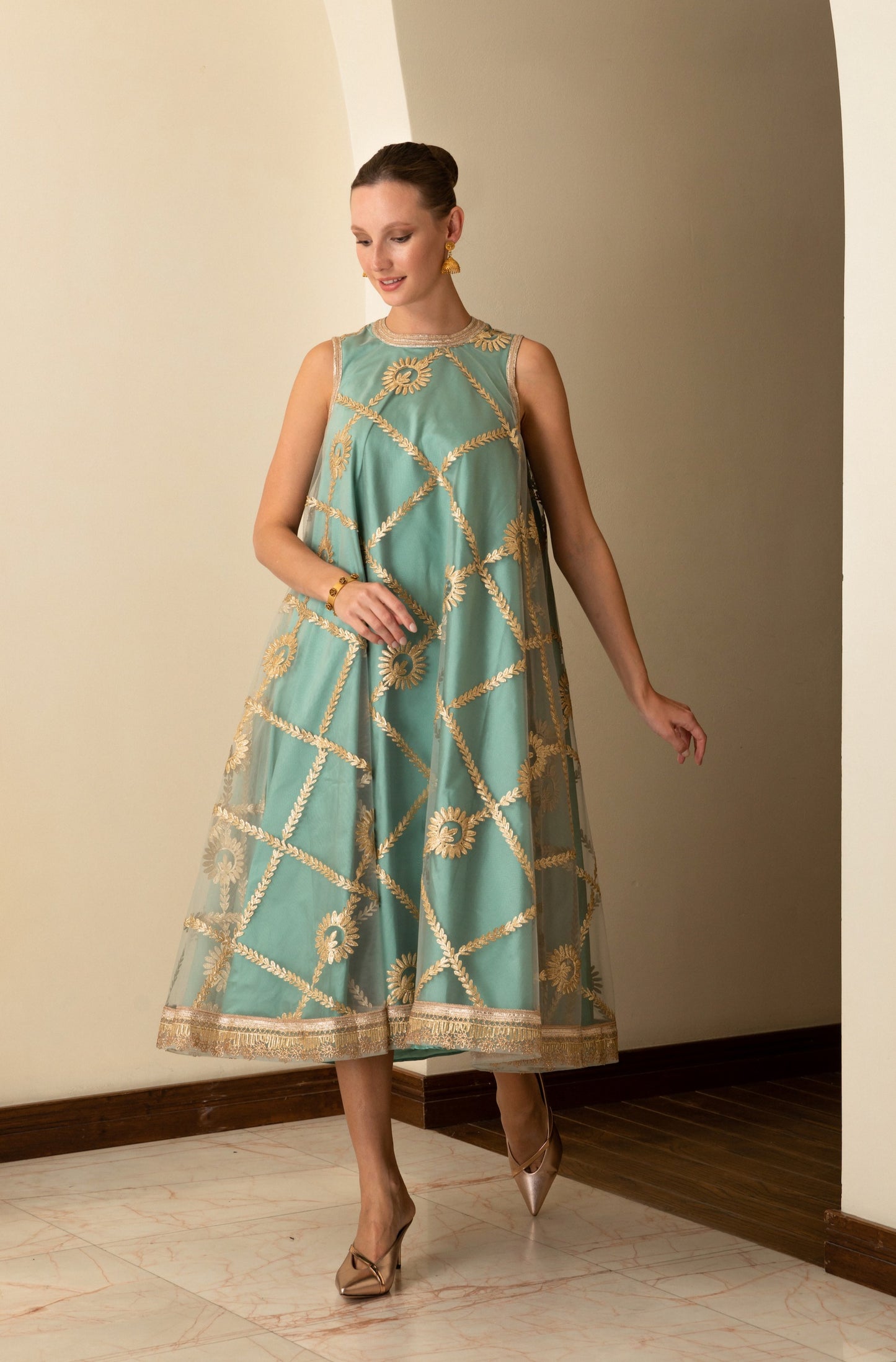 Sleeveless Golden Embroidery Dress - Anmar Couture