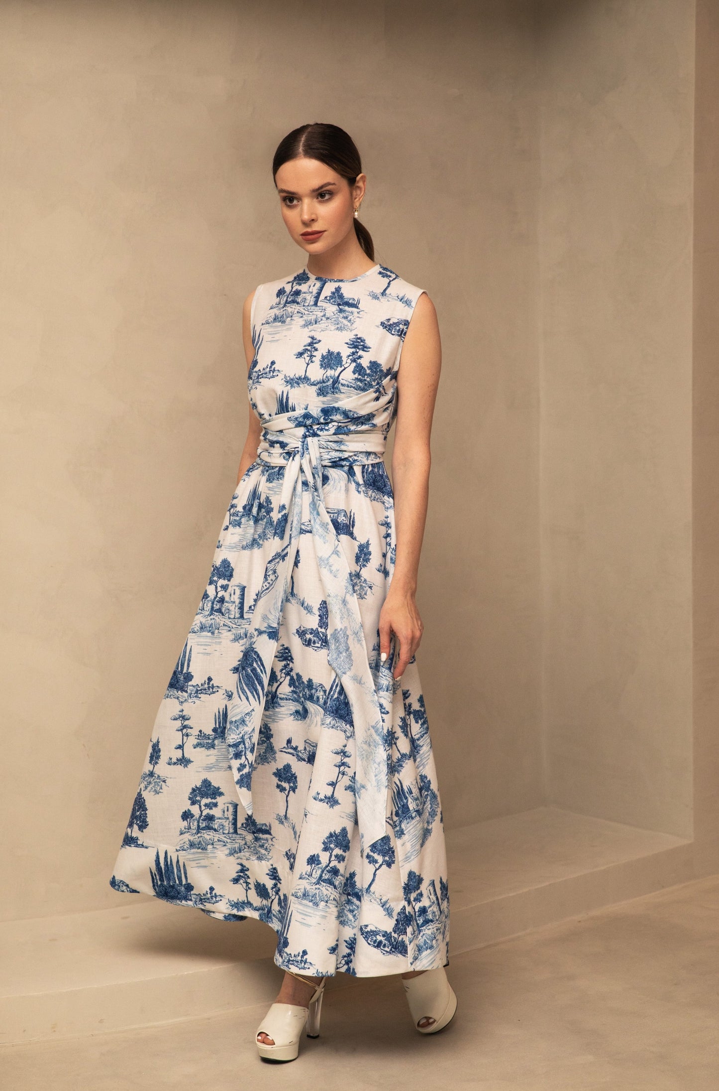 فستان ميدي بتصميم ريترو أزرق اللون