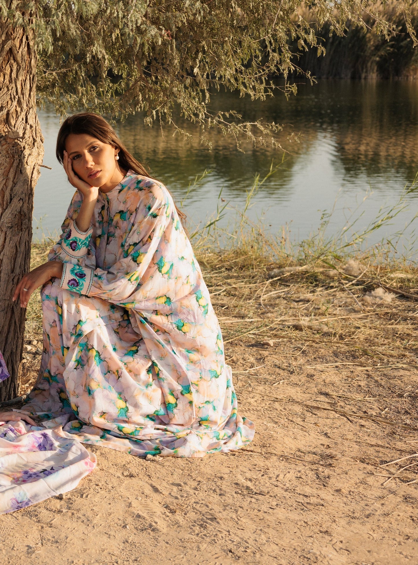 جلابية فضفاضة بطباعة رقمية