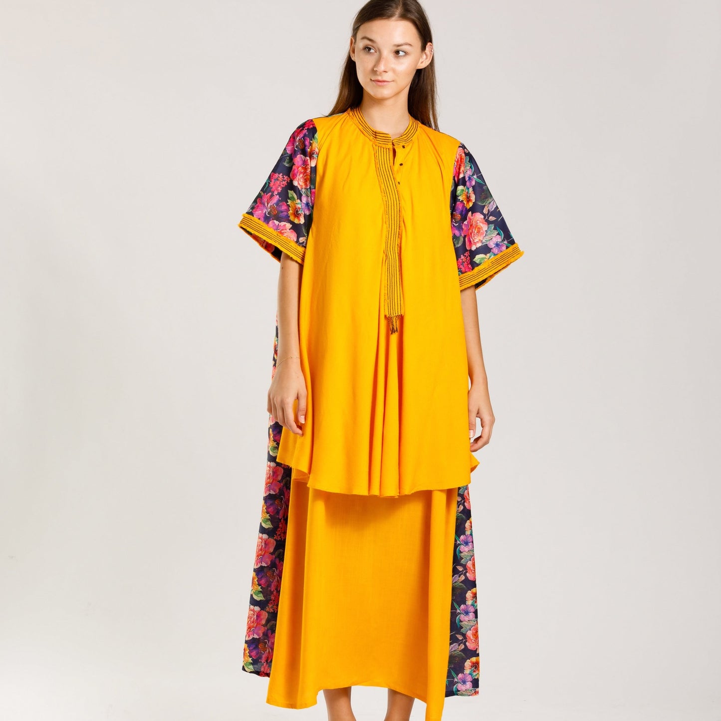 Layered floral back Jalabiya - Anmar Couture