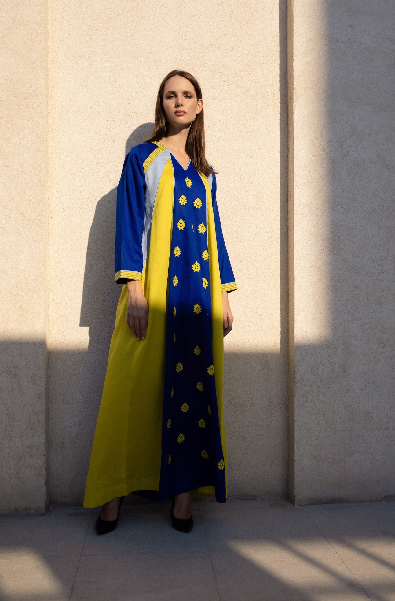 Color Block Jalabiya with Embroidered Details - Anmar Couture