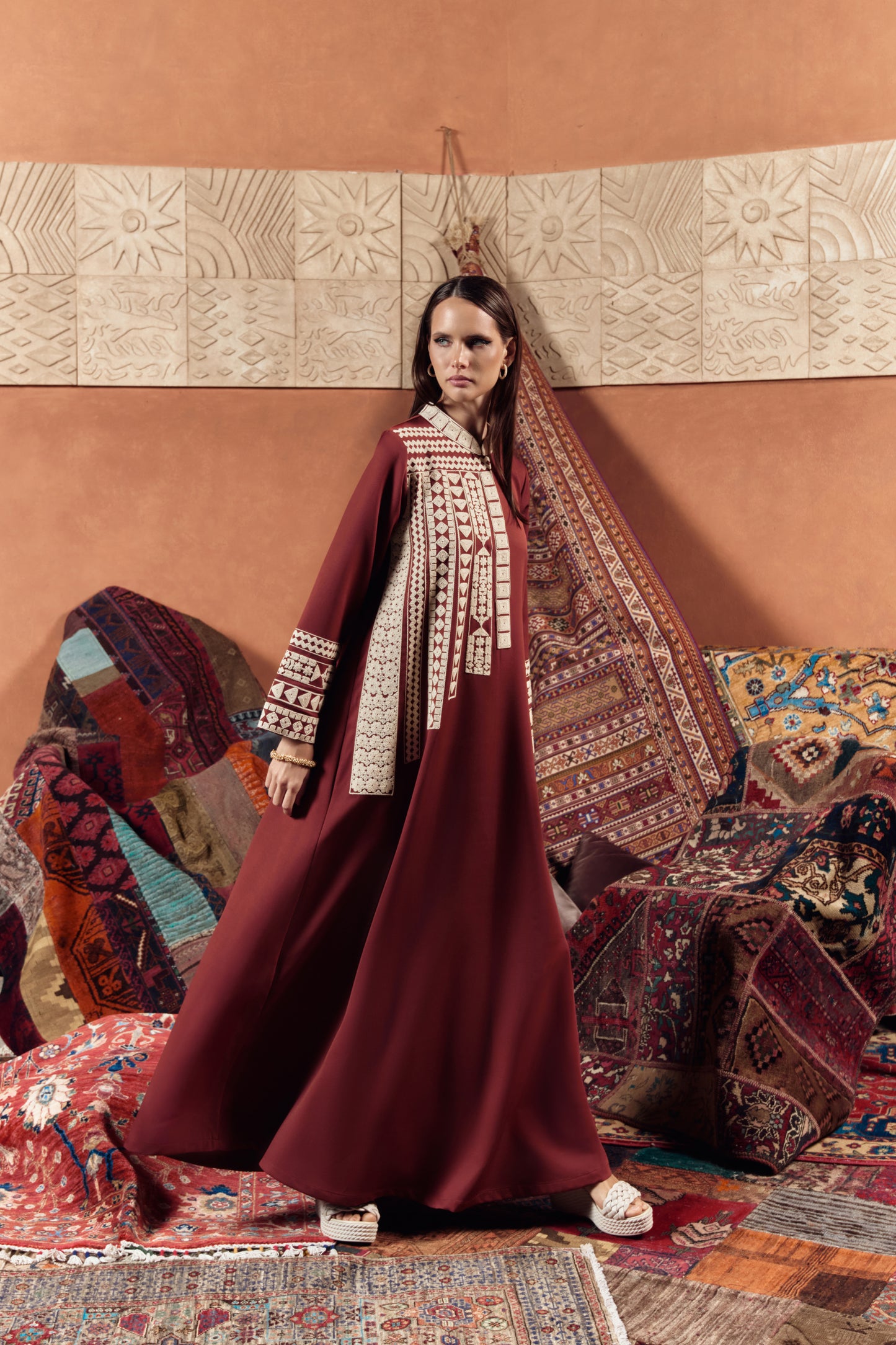 Desert Geometric Embroidered Jalabiya