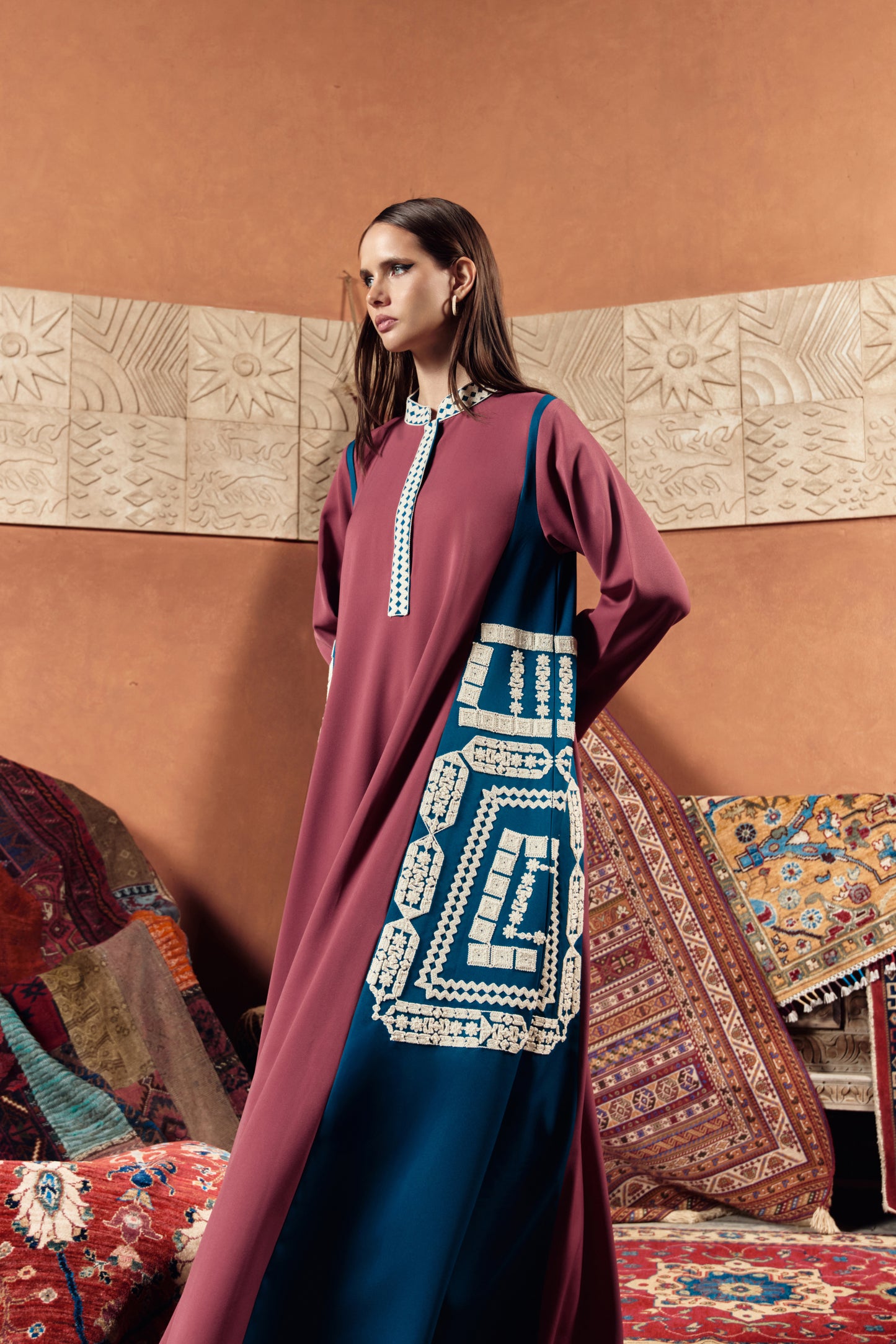 Naqsh Geometric Embroidery Jalabiya