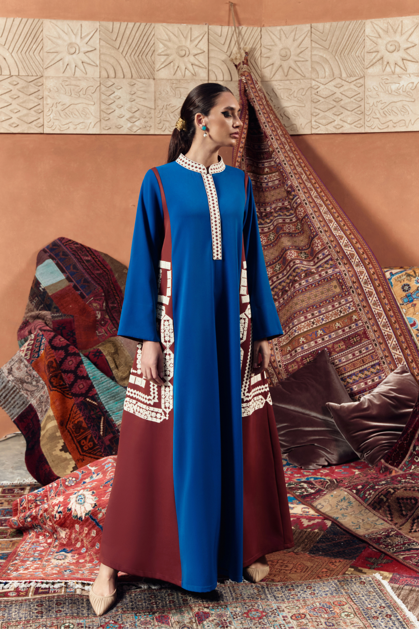 Naqsh Geometric Embroidery Jalabiya
