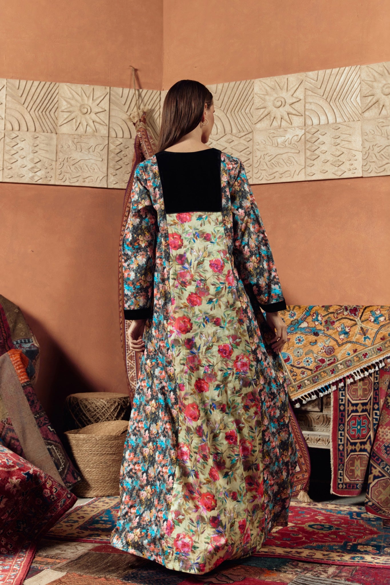 Rain Blossom Embroidered Jalabiya