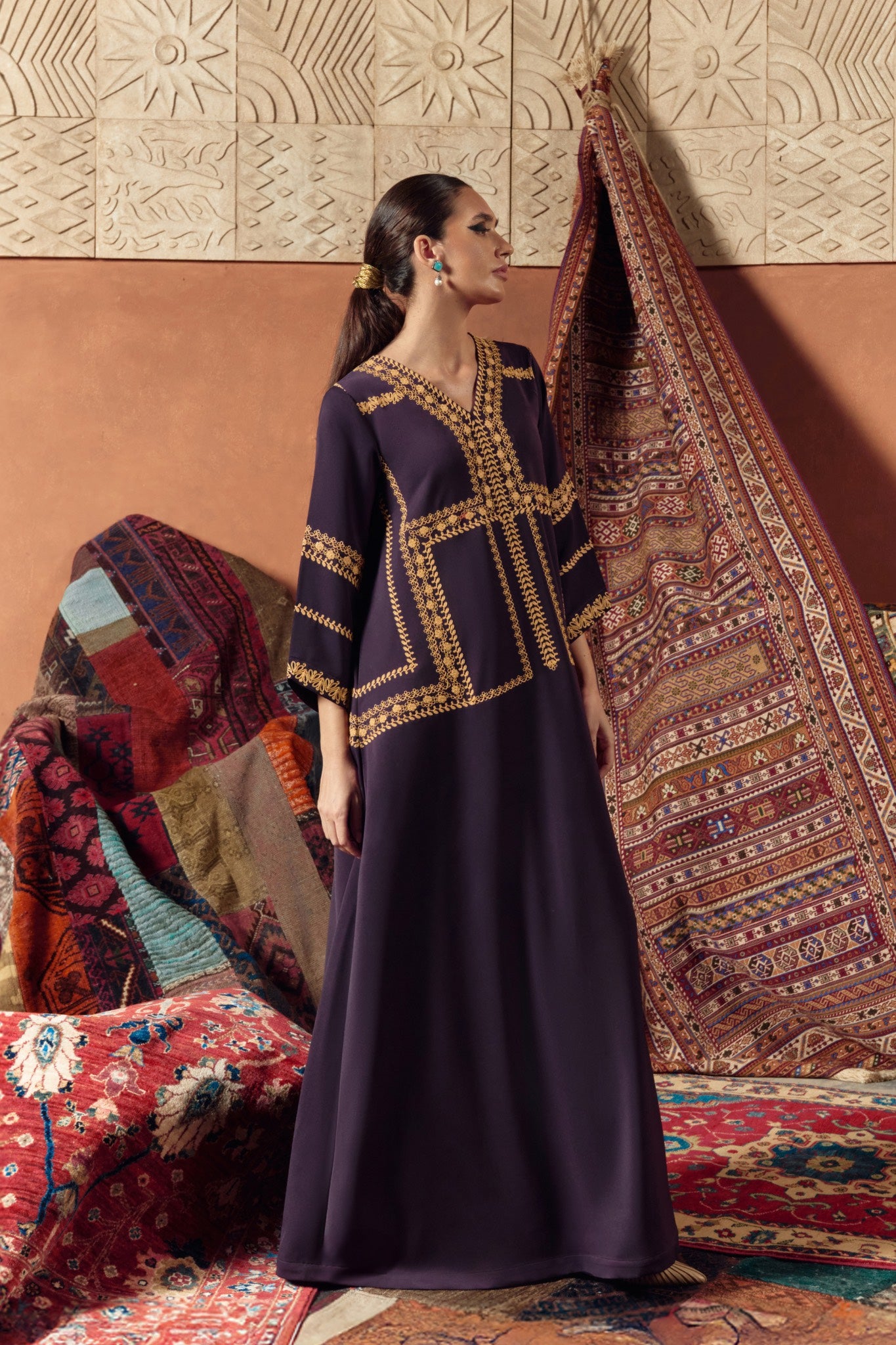 Traditional Geometric Embroidered Jalabiya