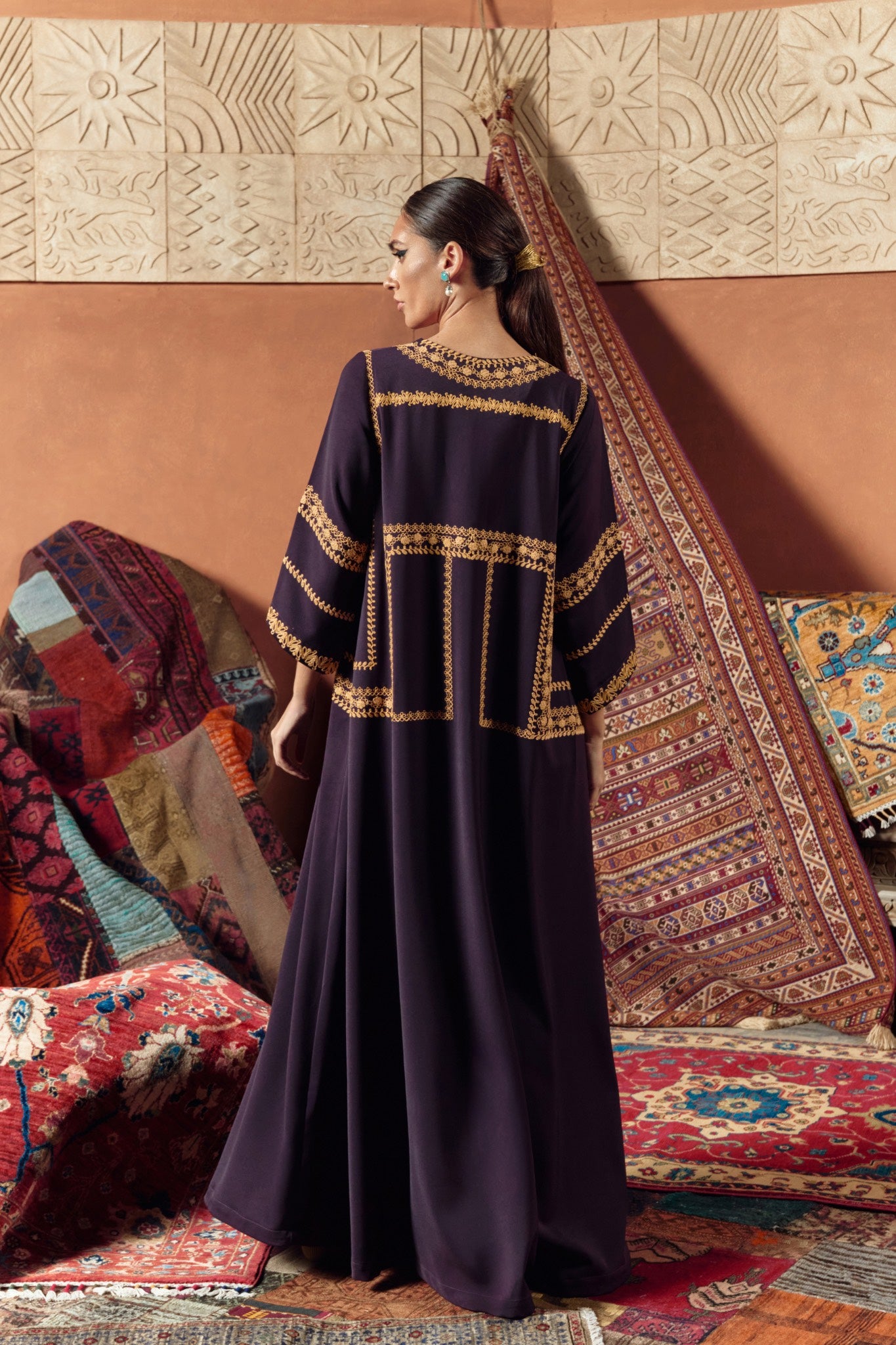 Traditional Geometric Embroidered Jalabiya