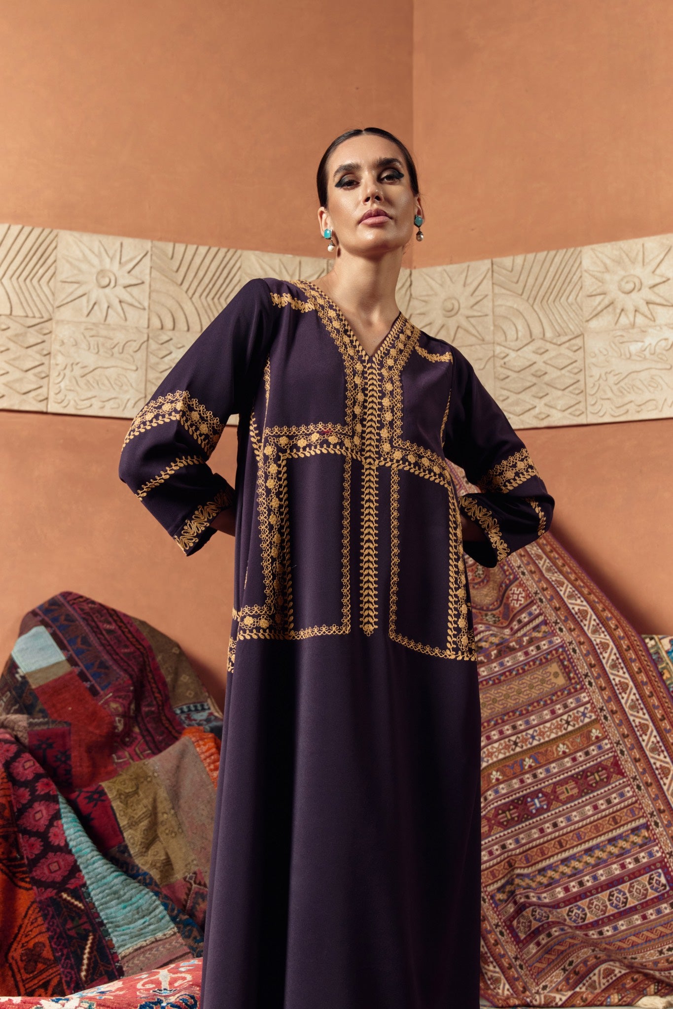 Traditional Geometric Embroidered Jalabiya