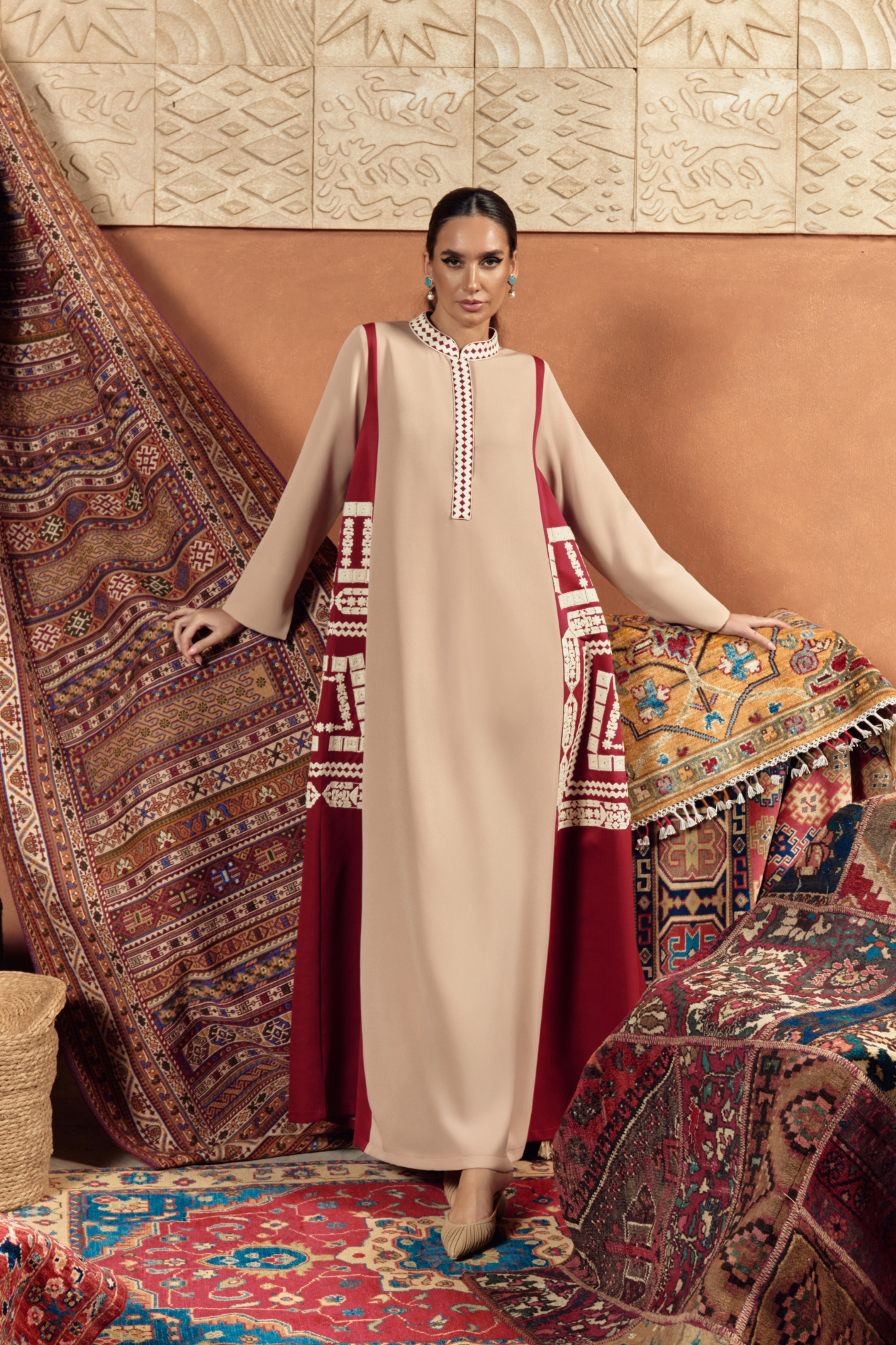 Naqsh Geometric Embroidery Jalabiya
