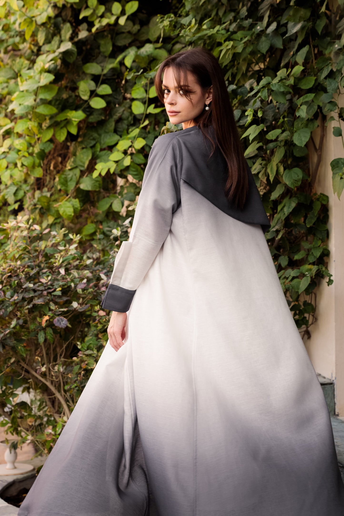Folded Gradient Linen Abaya - Anmar Couture