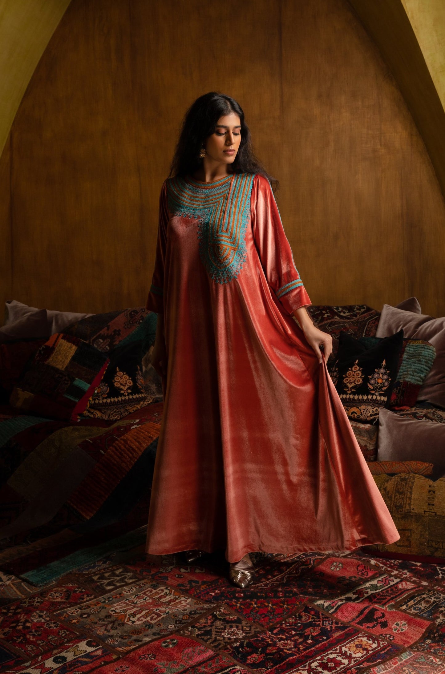 Velvet Embroidered Jalabiya - Anmar Couture