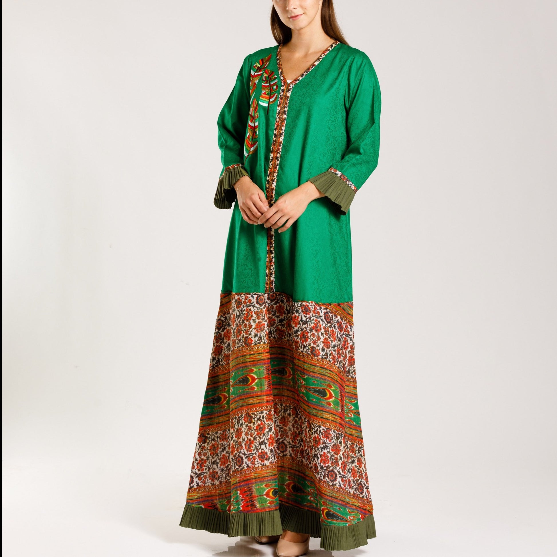 Jalabiya with leaf details - Anmar Couture